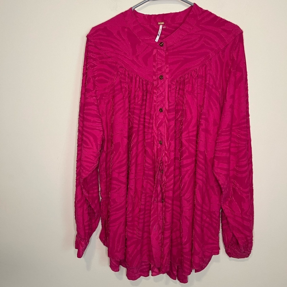 Free People Can't Stop Dreaming Button
Down Tunic - Medium (Runs Large) - Picture 2 of 11